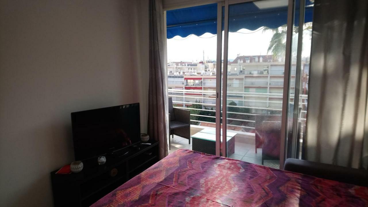 Studio Royal-Beach Apartment Cannes Bagian luar foto